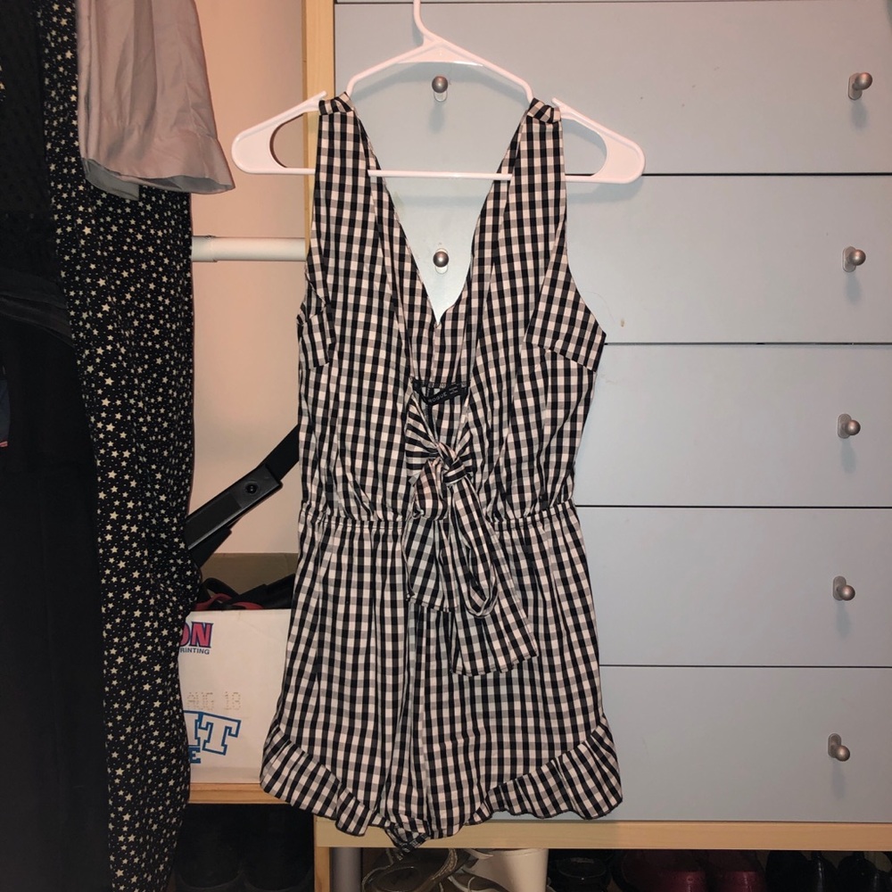 Mini romper farm checker pattern black and white